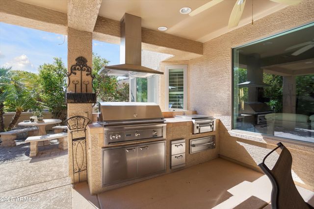 16564 W WILD HORSE Way, Surprise, AZ 85387