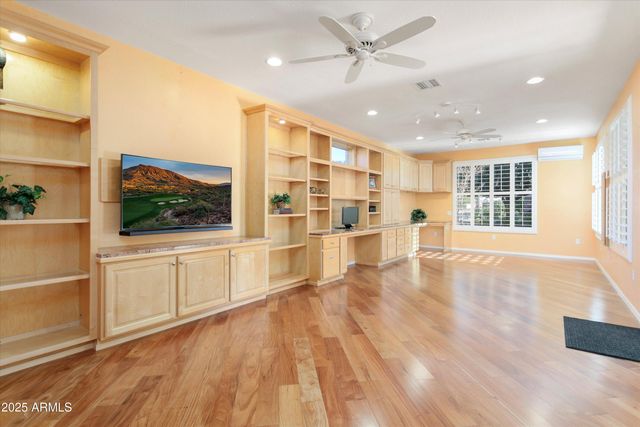 16564 W WILD HORSE Way, Surprise, AZ 85387