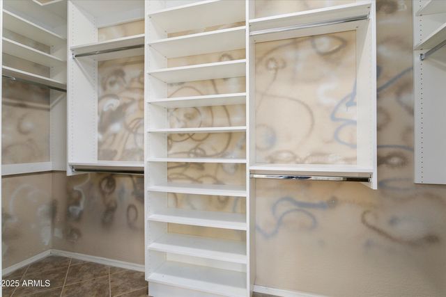 16564 W WILD HORSE Way, Surprise, AZ 85387