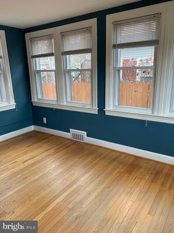 4718 RUATAN ST, College Park, MD 20740
