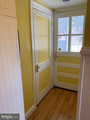 4718 RUATAN ST, College Park, MD 20740
