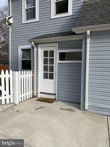 4718 RUATAN ST, College Park, MD 20740
