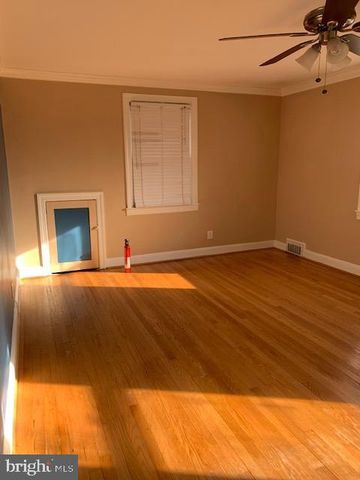 4718 RUATAN ST, College Park, MD 20740
