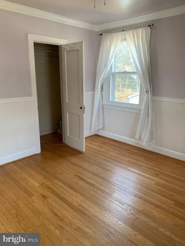 4718 RUATAN ST, College Park, MD 20740