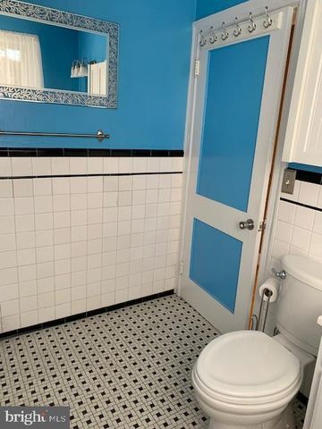 4718 RUATAN ST, College Park, MD 20740