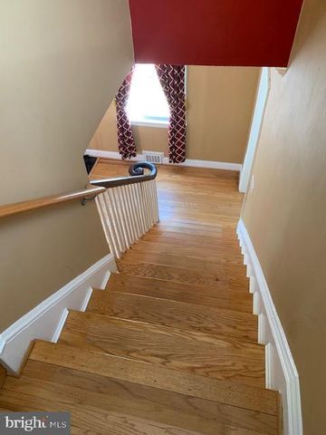 4718 RUATAN ST, College Park, MD 20740