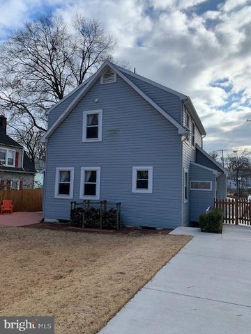 4718 RUATAN ST, College Park, MD 20740
