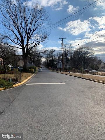 4718 RUATAN ST, College Park, MD 20740