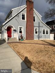 4718 RUATAN ST, College Park, MD 20740