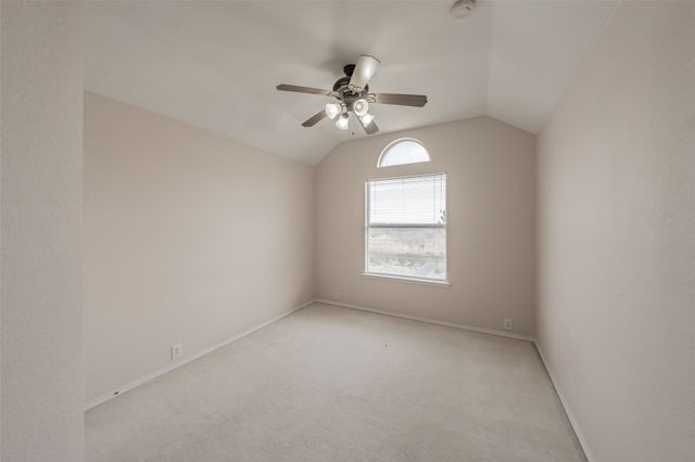 5786 Walnut Creek Drive, Fort Worth, TX 76137