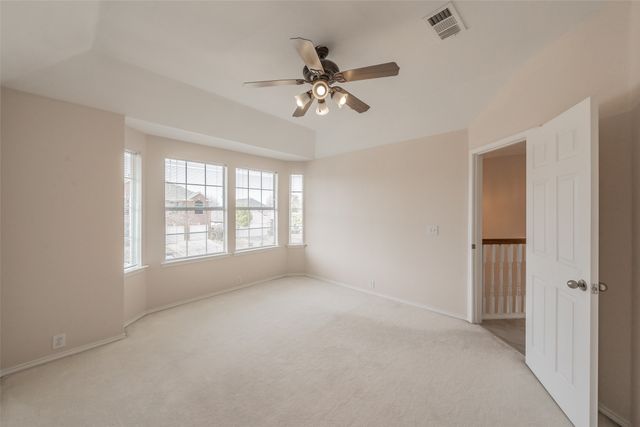 5786 Walnut Creek Drive, Fort Worth, TX 76137