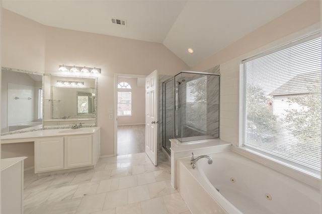 5786 Walnut Creek Drive, Fort Worth, TX 76137