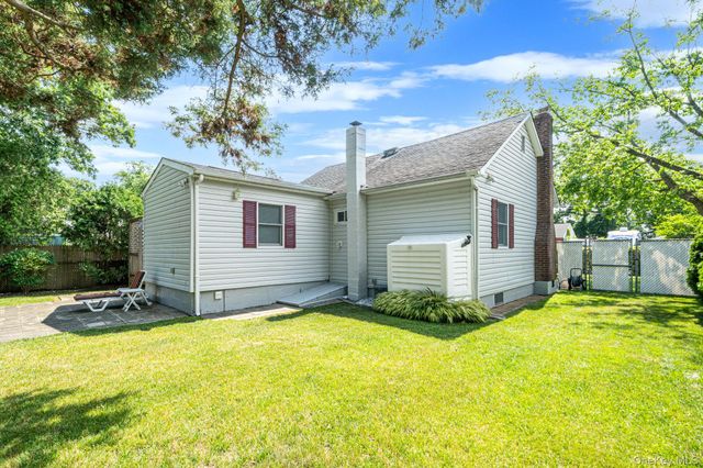289 McKinley Drive, Mastic Beach, NY 11951