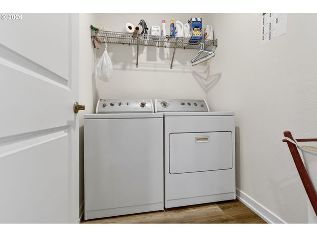 1760 N BROADWAY St, Estacada, OR 97023