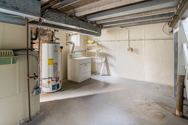 75 WILLIAMSBURG Road, Evanston, IL 60203