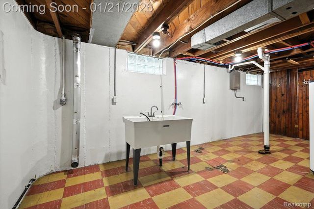 7445 Rockdale, Detroit, MI 48239