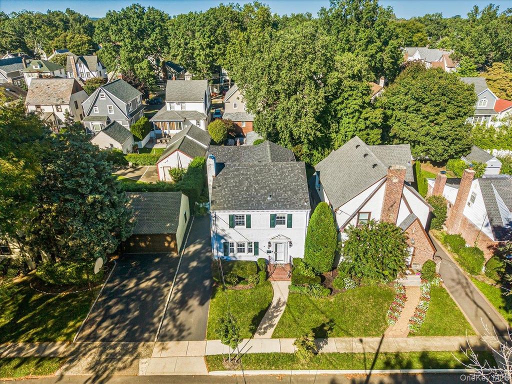 5 Ash Street, Floral Park, NY 11001 — photo 2