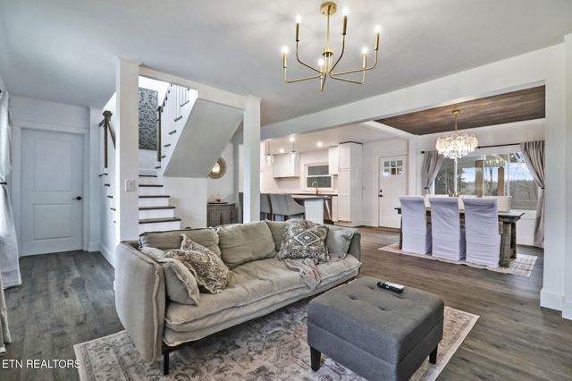 1177 Sparta Hwy, Crossville, TN 38572