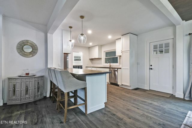 1177 Sparta Hwy, Crossville, TN 38572