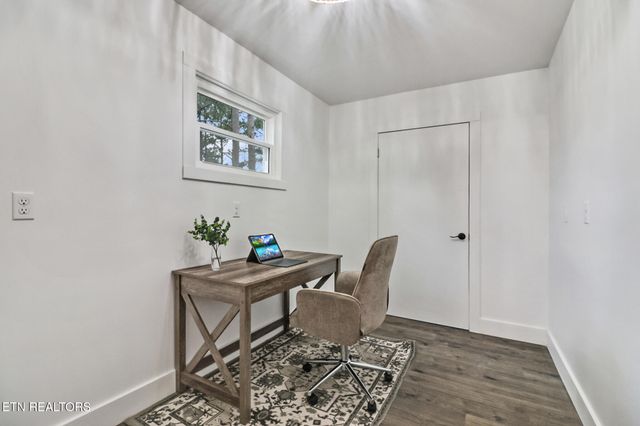 1177 Sparta Hwy, Crossville, TN 38572