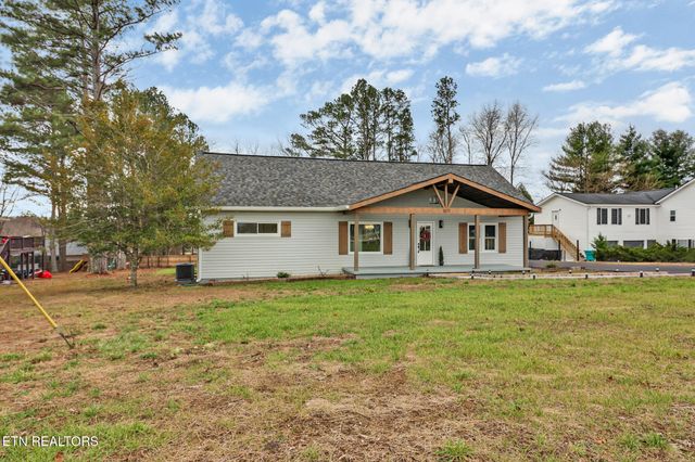 1177 Sparta Hwy, Crossville, TN 38572