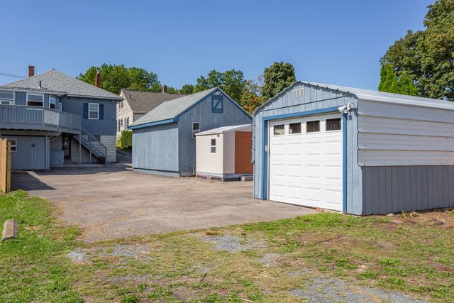 2714 Riverside Avenue, Somerset, MA 02726