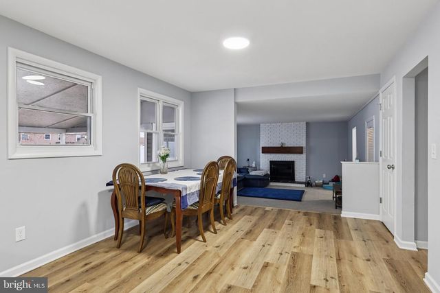 910 HOWE DR, Turnersville, NJ 08012