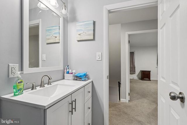 910 HOWE DR, Turnersville, NJ 08012