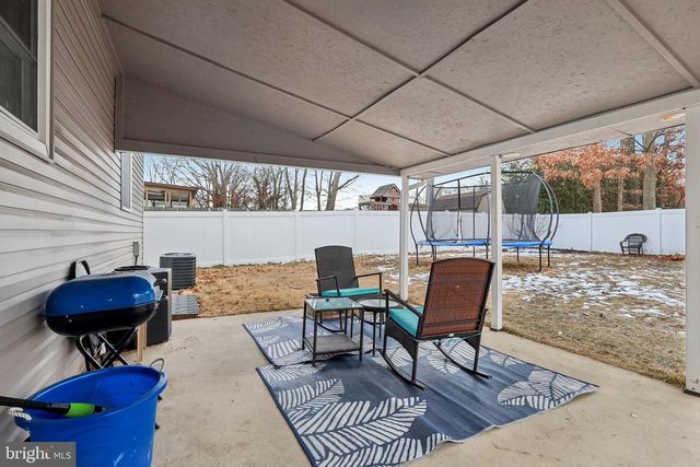 910 HOWE DR, Turnersville, NJ 08012