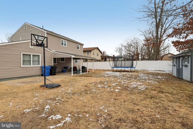 910 HOWE DR, Turnersville, NJ 08012