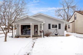 3907 Detroit Street, Dearborn Heights, MI 48125