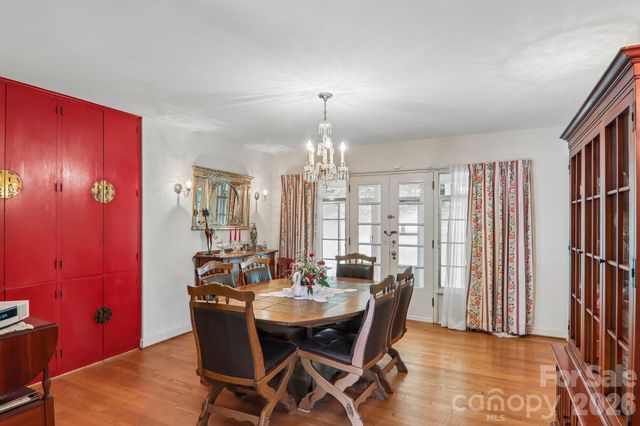 1404 Valmont Drive, Hendersonville, NC 28791