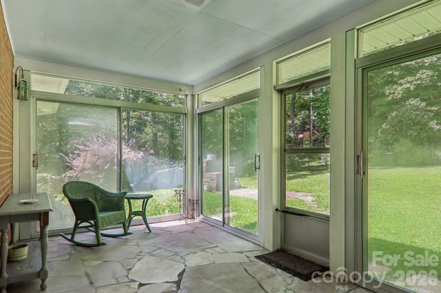 1404 Valmont Drive, Hendersonville, NC 28791
