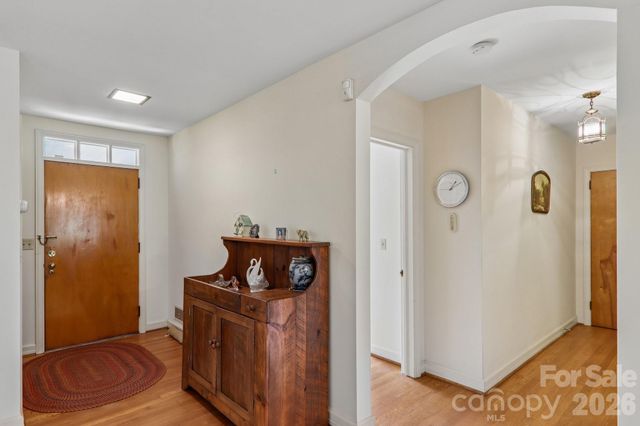 1404 Valmont Drive, Hendersonville, NC 28791