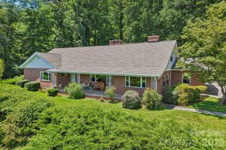 1404 Valmont Drive, Hendersonville, NC 28791