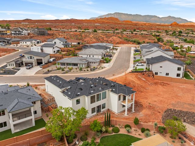 1870 N CHAPMAN DR, Washington, UT 84780