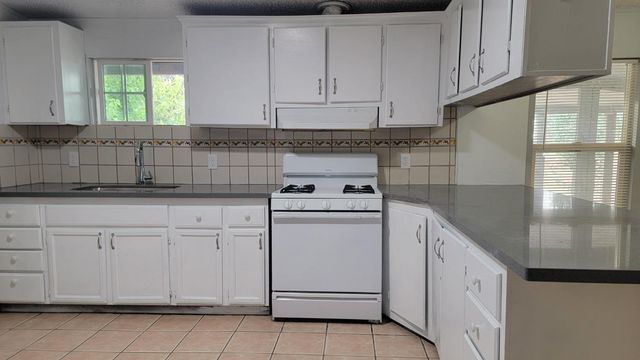 12234 Clay Station Rd, Herald, CA 95638