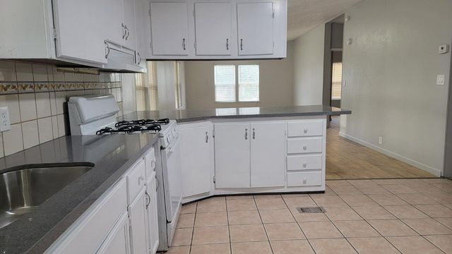 12234 Clay Station Rd, Herald, CA 95638