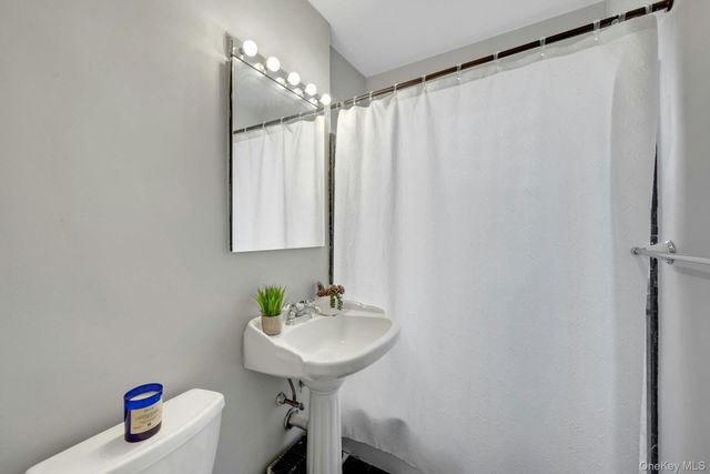 240 Garth Road 2G2, Scarsdale, NY 10583