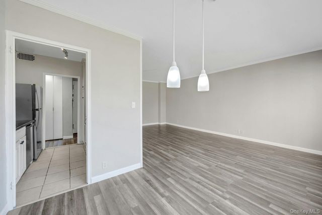 240 Garth Road 2G2, Scarsdale, NY 10583