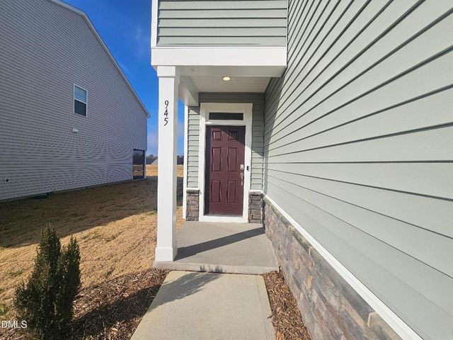 945 Glowing Star Lane, Angier, NC 27501