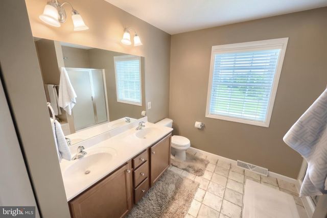 137 KIMBERLY LN, East Berlin, PA 17316