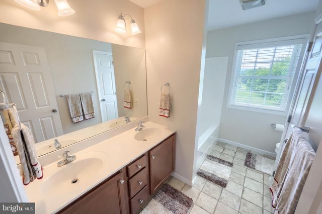 137 KIMBERLY LN, East Berlin, PA 17316