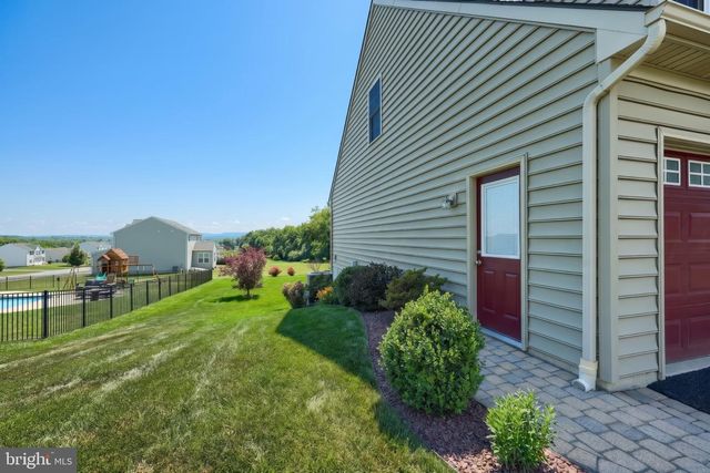 137 KIMBERLY LN, East Berlin, PA 17316