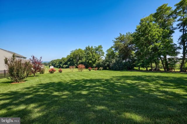 137 KIMBERLY LN, East Berlin, PA 17316