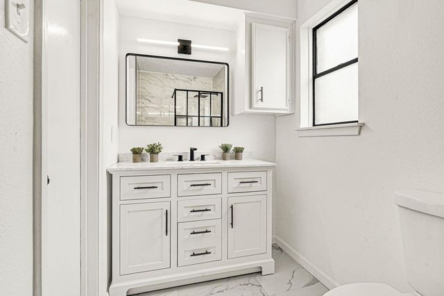 5007 Colmesneil Drive, Pearland, TX 77584