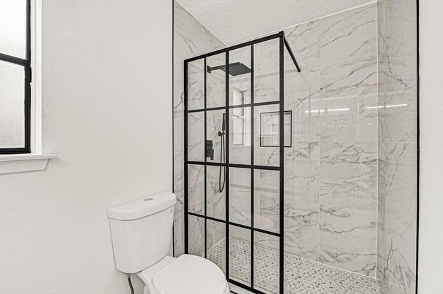 5007 Colmesneil Drive, Pearland, TX 77584