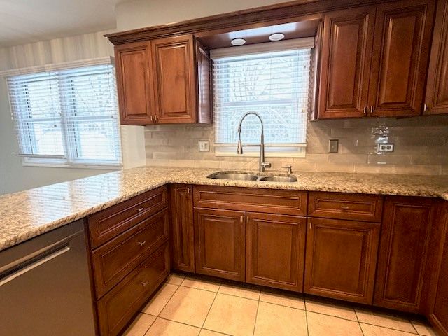 5N575 Abilene Trail, Bloomingdale, IL 60108