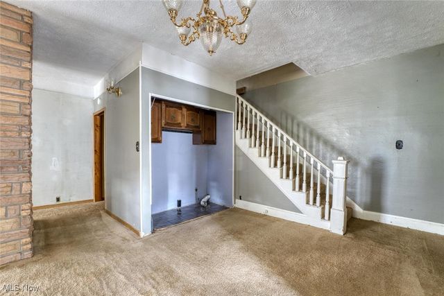 23 Madison Street, Glouster, OH 45732