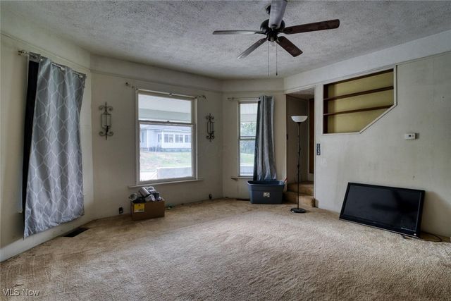 23 Madison Street, Glouster, OH 45732